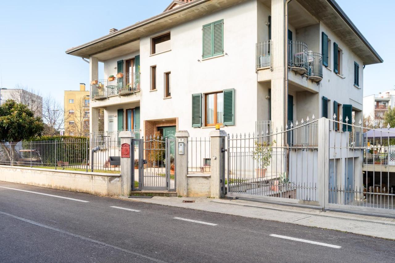 Casa Del Giardino Bright Apartment باستيا أومبرا المظهر الخارجي الصورة