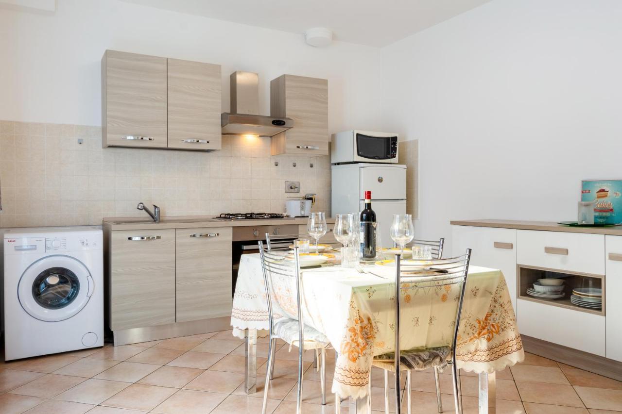 Casa Del Giardino Bright Apartment باستيا أومبرا المظهر الخارجي الصورة